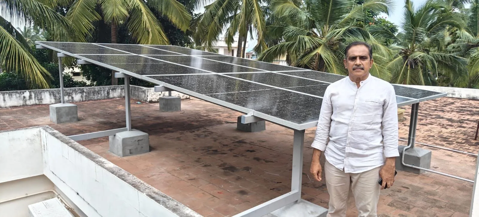 Solar Harvezt elevated-structure solar installation
